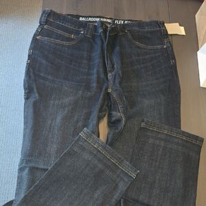 Duluth Trading Co Relaxed Fit Dark Blue Jeans